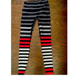 K-Deet yoga pants. Size L